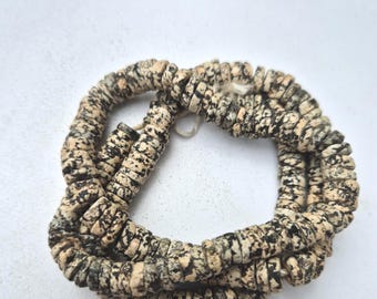 Antique strand of disc-shaped granite beads | Djenne, Mali | 55 cm | 67 g | approx. 10 mm | Sahel | Jewelry design | ethnographic & rare