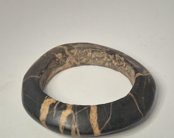 African upper arm bangle made of Hombori stone, Mali Kasena Schmuckrausch Vintage 0208