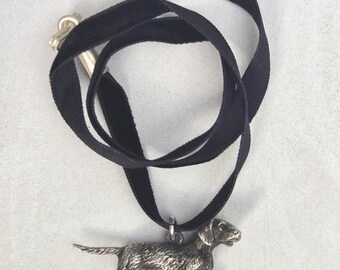 Antique dachshund pendant silver on velvet ribbon 42 cm traditional costume jewelry Bavaria Oktoberfest jewelry rush vintage 1307