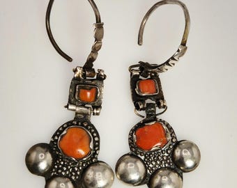 Antique Moroccan Berber earrings with corals – large oriental earrings silver-containing alloy patina jewelry rush vintage 1835