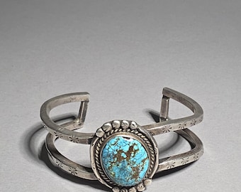 Vintage Navajo Turquoise Cuff • Natural Spiderweb Turquoise • Early Native American Silverwork • Old Pawn Style • Schmuckrausch Vintage 0839