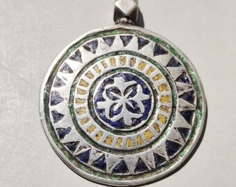 Heavy Kennauri amulet with mandala • Himachal Pradesh • Antique pendant • Silver-containing alloy • Ethnic tribal jewelry I 1621