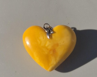 Antique heart pendant, butterscotch amber, silver setting, leaf motif, circa 1920, handmade, Schmuckrausch Vintage, 29