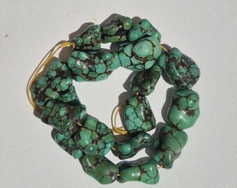 Antique Turquoise Strand 18 Beads, Green with Spiderweb Matrix, 36 cm, 72 g, Natural Turquoise with Mother Rock, Collector's Beads (1401)