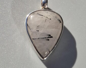Rutilated quartz pendant – milky white with black needles, cabochon, inverted teardrop, 925 silver – Schmuckrausch Vintage 0034