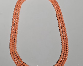 Multi-strand coral necklace, 1860–1890, Italy, 67g, 8mm, Corallium rubrum, box clasp, Vintage, Schmuckrausch Vintage 0772