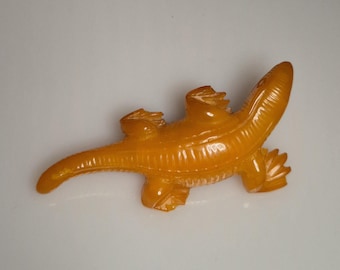 Rare amber brooch circa 1930 – carved lizard made of untreated amber – antique – artist's work – Schmuckrausch Vintage 1689