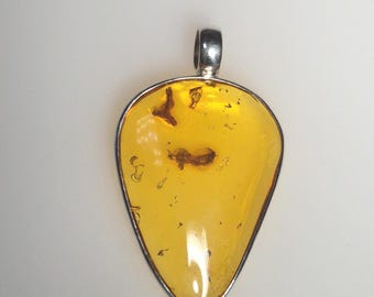 Amber pendant silver 925 – Tribal Spirit – dark honey – transparent drop – 37.9 mm – with inclusions – unique piece 1732
