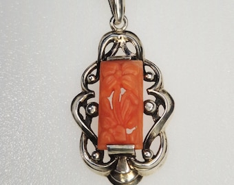 Antique silver pendant with genuine coral – floral ornament – Art Nouveau or historicism – 3.22g – Schmuckrausch Vintage1742