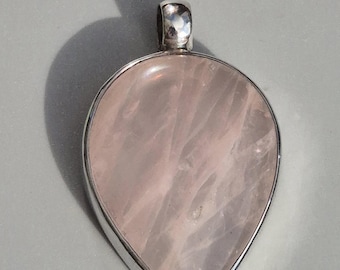 Large rose quartz pendant, silver 925 | Drop cabochon 43 x 26 mm | 13.47 g, unique piece, Schmuckrausch Vintage 1244