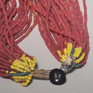 Antik Seedbead Barnhalsband, 27-trådiga röda glaspärlor, etnografiska Himalaya-smycken, Schmuckrausch Vintage 0055 bild 5