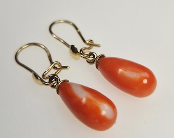 Antique earrings made of genuine Momo coral – 14k gold – with original box – Art Deco – 1930s – Schmuckrausch Vintage 1741