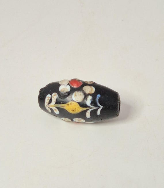 Antike schwarze florale Fancy Trade Bead Murano venezianische Glasperle 19 Jh Schmuckrausch Vintage 0126