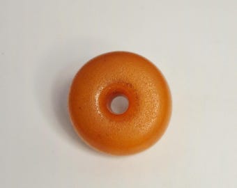 Antique Tibetan amber bead, worn for a long time, Himalayan trade bead 17 mm, unique piece, Schmuckrausch Vintage 0389