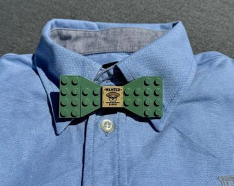 レゴブロックで作られた蝶ネクタイの子供