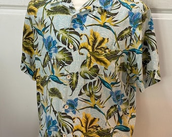 Medium all Silk Artist Series Tommy Bahama Hawaiian Aloha Shirt