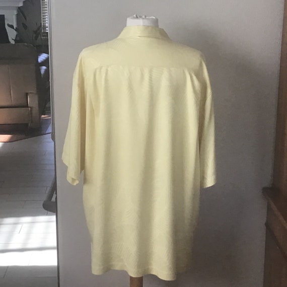 Large Tommy Bahama Solid Yellow Embossed Silk Haw… - image 2