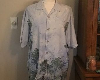 Medium Tommy Bahama Original Fit Silk Hawaiian Aloha Shirt