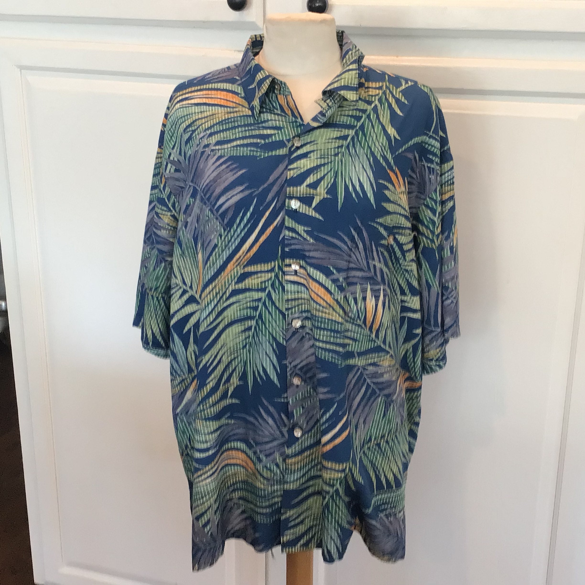 XXL Viscose Tori Richard Hawaiian Aloha Shirt With a Peacock Blue