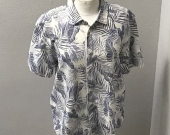 Großes Tommy Bahama Hawaii-Hemd aus Baumwollmischung mit einem blauen und cremefarbenen Blattdesign