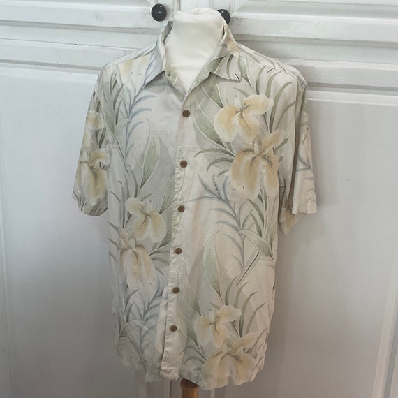 Large Tommy Bahama Silk Cream with Pastel Green, Y