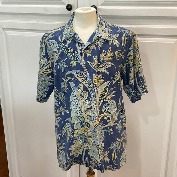 Medium Silk Tommy Bahama Hawaiian Aloha Shirt