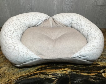 Small dog/cat bed