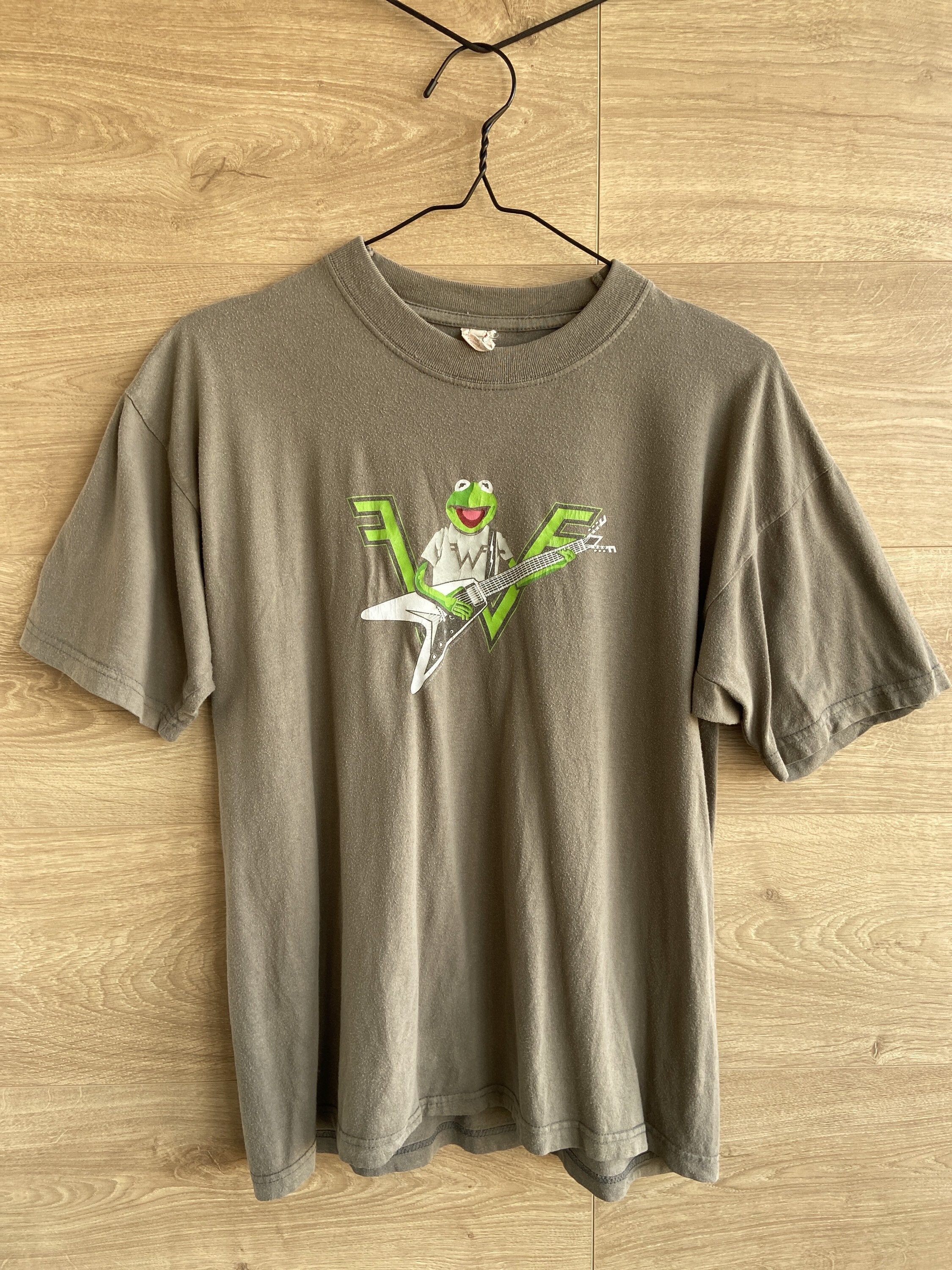 WEEZER Kermit the Frog カーミットTシャツ ヴィンテージ Band Tees × Vintage 2001 weezer x Kermit the frog tee. | Grailed