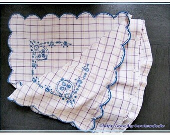 Handmade, pillowcase from 1930, 90 x 74 cm, blue white checkered, vintage,