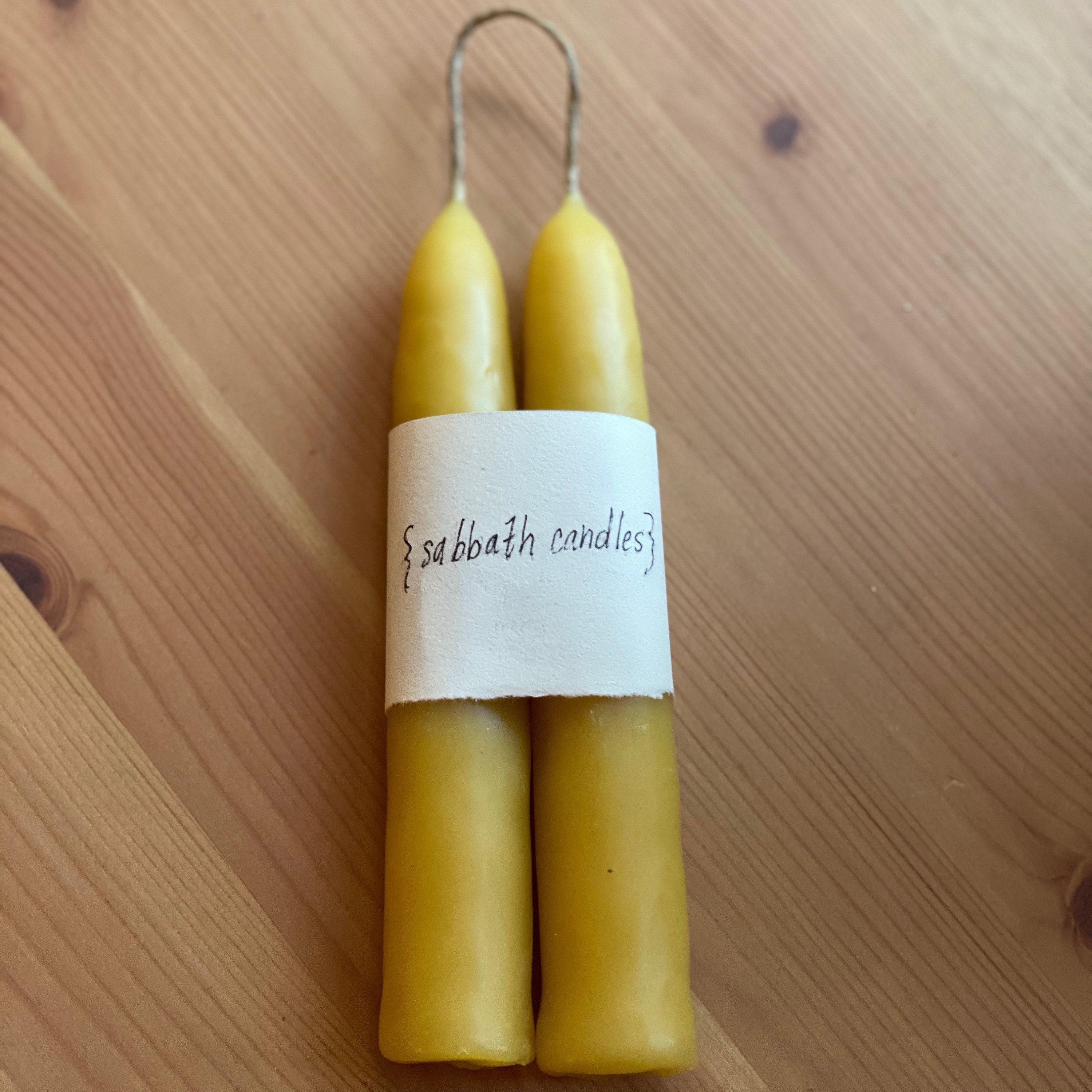 HandDipped Beeswax Taper Candle Set with hemp wick Etsy.de