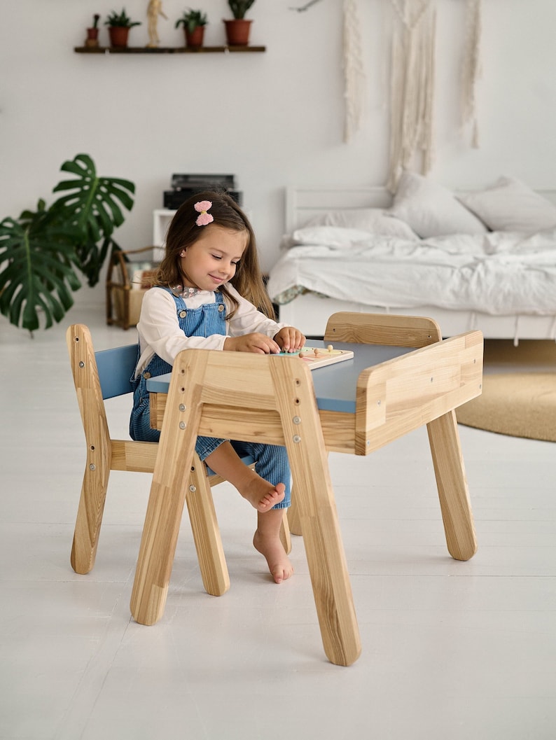 Kids desk and chairs, gifts for kids, Montessori furniture, Kids bedroom furniture, Toddler desk, Wooden kids table and chairs zdjęcie 2