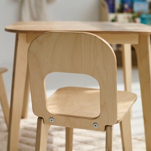 Montessori-Möbel Holztisch und Stühle für Kinder, Holztisch Kinder-Möbel, Kindertisch, Kleinkindtisch, Schreibtische, Tische & Stühle Bild 2