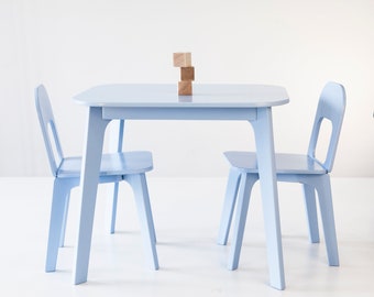 Montessori tafel en stoel set, Groene houten kindertafel en stoelen, Kindertisch mit stühlen, Tafel en stoel set, Peuterbureau met stoelen