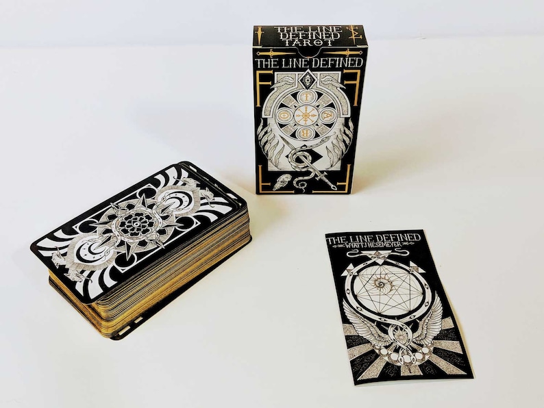 The Line Defined Tarot image 1
