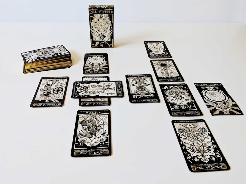 The Line Defined Tarot image 3