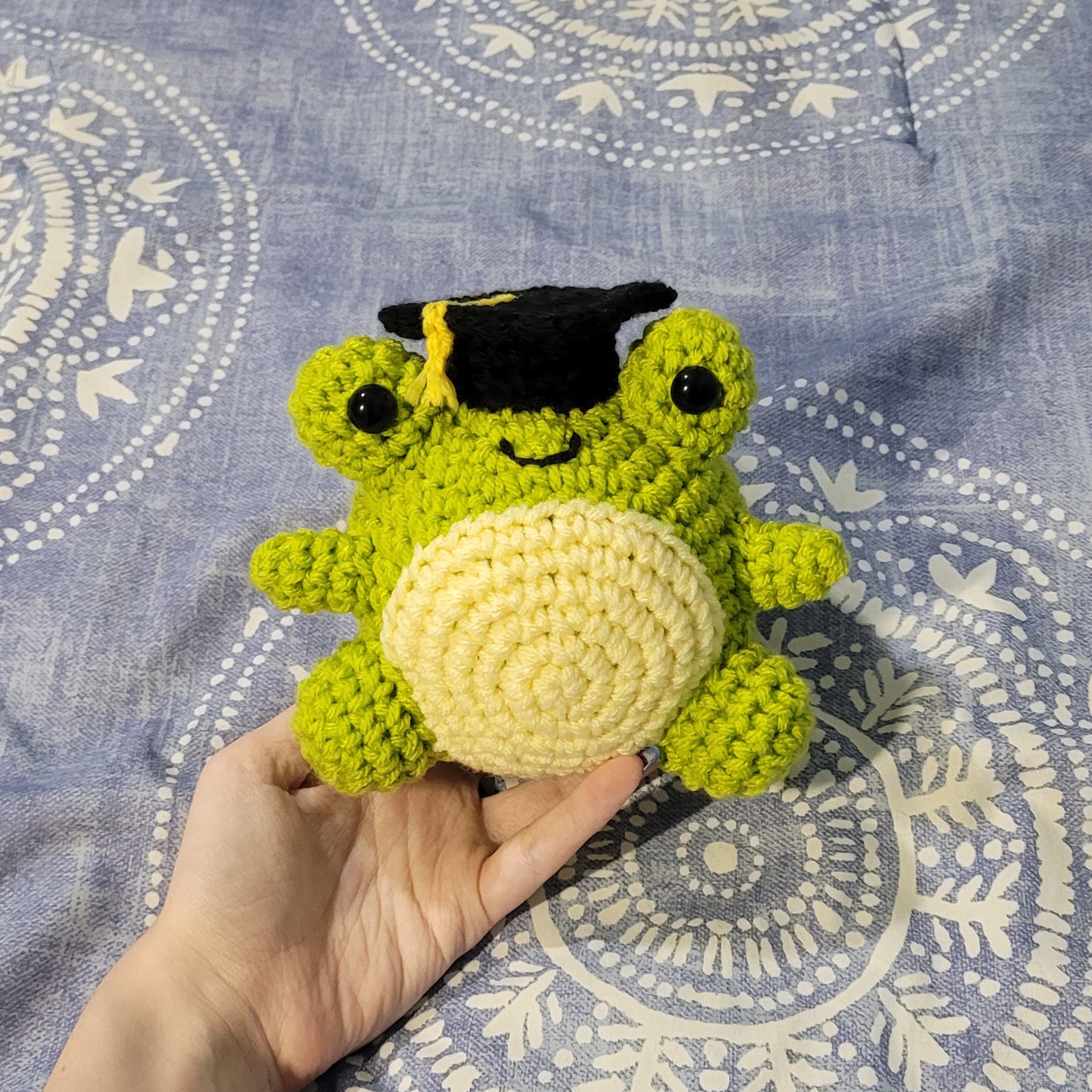 Crochet Graduation Frog Plush, Handmade Stuffed Animal, Grad Gift - Etsy