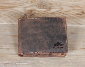 Men's wallet Leather Wallet with Safety Latch in Vintage Design horizontal format brown used look