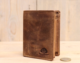 Small Leather Wallet unisex in Vintage Style saddle brown