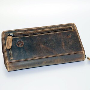 Big Leather Wallet for Women RFID Protection in Vintage-Style brown used look image 3