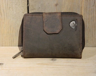 Ladies Leather Wallet in Vintage Style dark brown used look