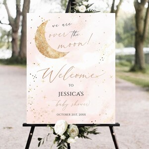 Signo de bienvenida del baby shower, estamos sobre la luna Signo de bienvenida del baby shower, niña, cartel de bienvenida floral rosa, signo de estrella pequeña centelleante rosa