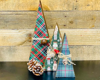 Rustieke houten kerstbomen: notenkraker geruit decor (set van 3)