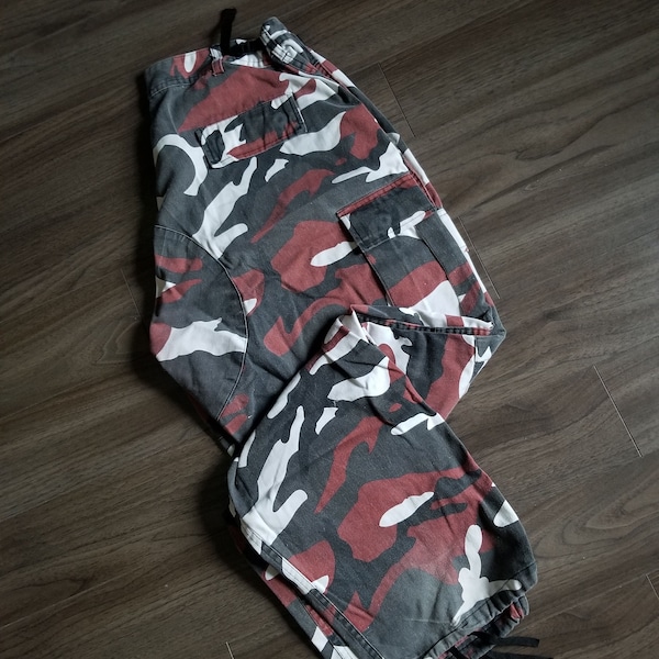 90s military red camo pants distressed