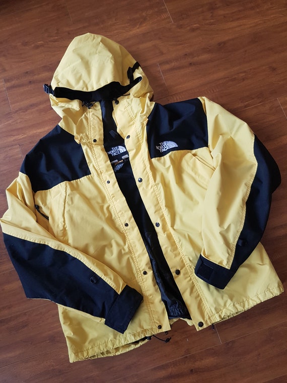 Goretex tnf x bumble bee jacket