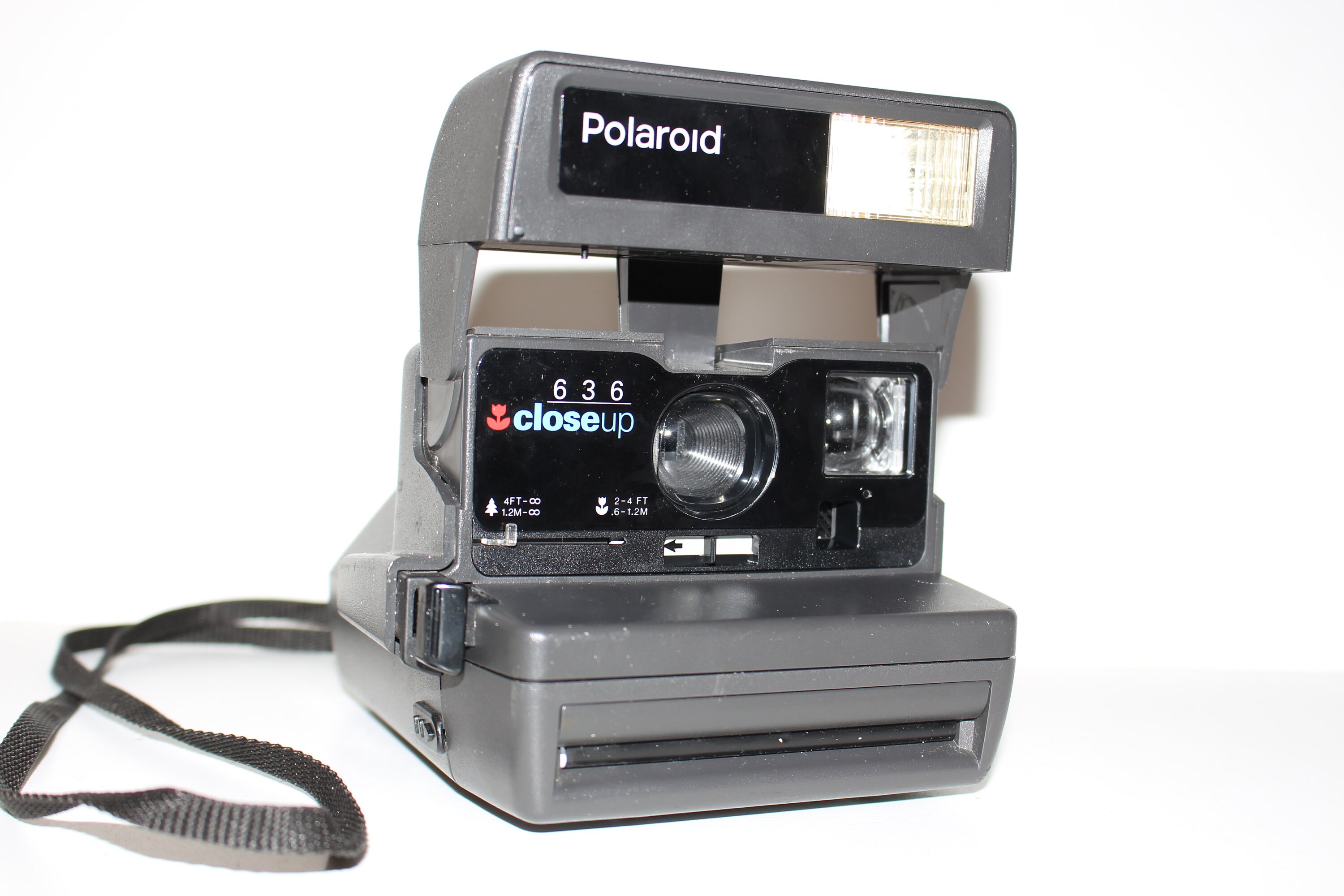 Polaroid one step 636. Полароид one step 600. Polaroid one step close up. Polaroid one step close up. Полароид one step 600.