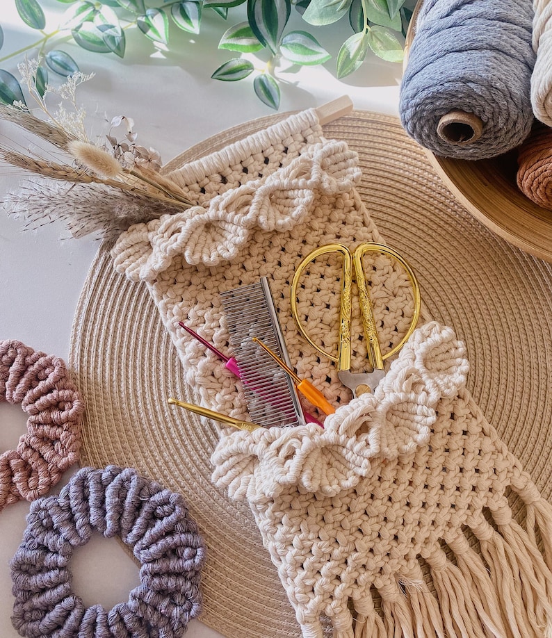 Macrame Wall Hanging Pattern With Pockets (PDF & Video) - Etsy