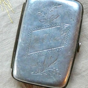 Portasigarette vintage piccolo Portasigarette estone con le iniziali Portasigarette in metallo Portasigarette in metallo da collezione da collezione