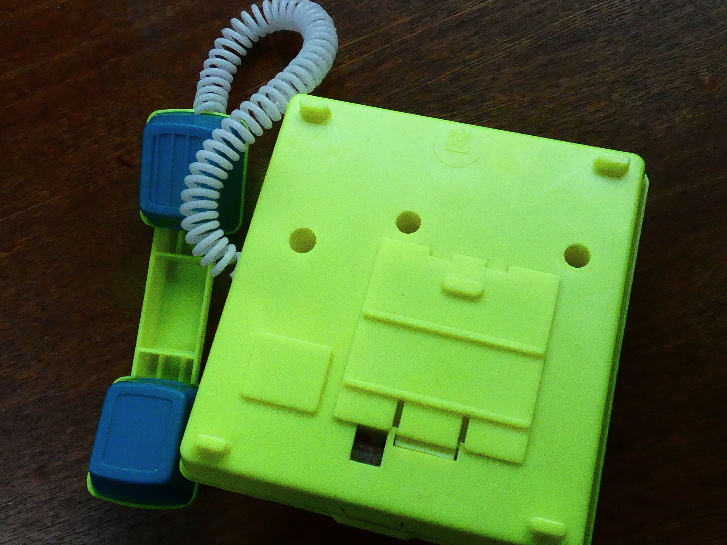 RARE! NOS Retro Soviet Kids Phone Bright Crocodile Gena Table