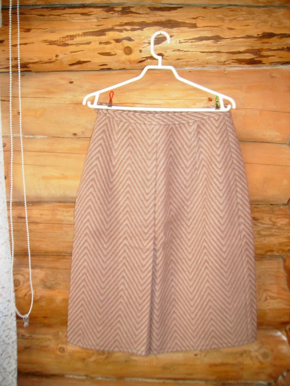 Vintage wool skirt SIZE S Herringbone skirt Midi … - image 1