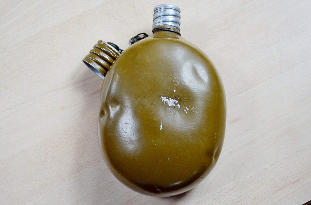 Soviet Vintage Water Flask Aluminum Water Canteen Military Khaki